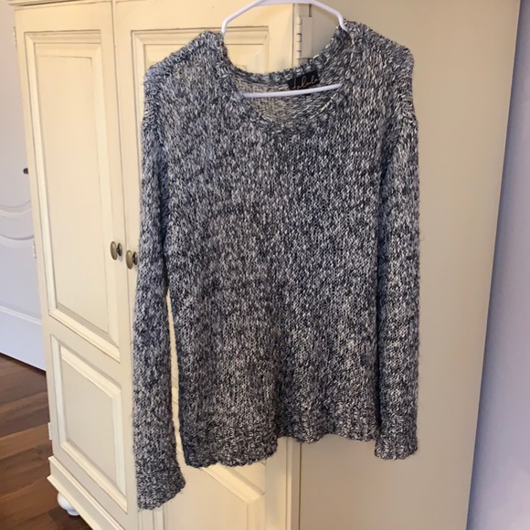 Knit sweater - Picture 1 of 1